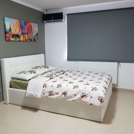 Cozy&Elegant New Studio In Бухарест Екстер'єр фото